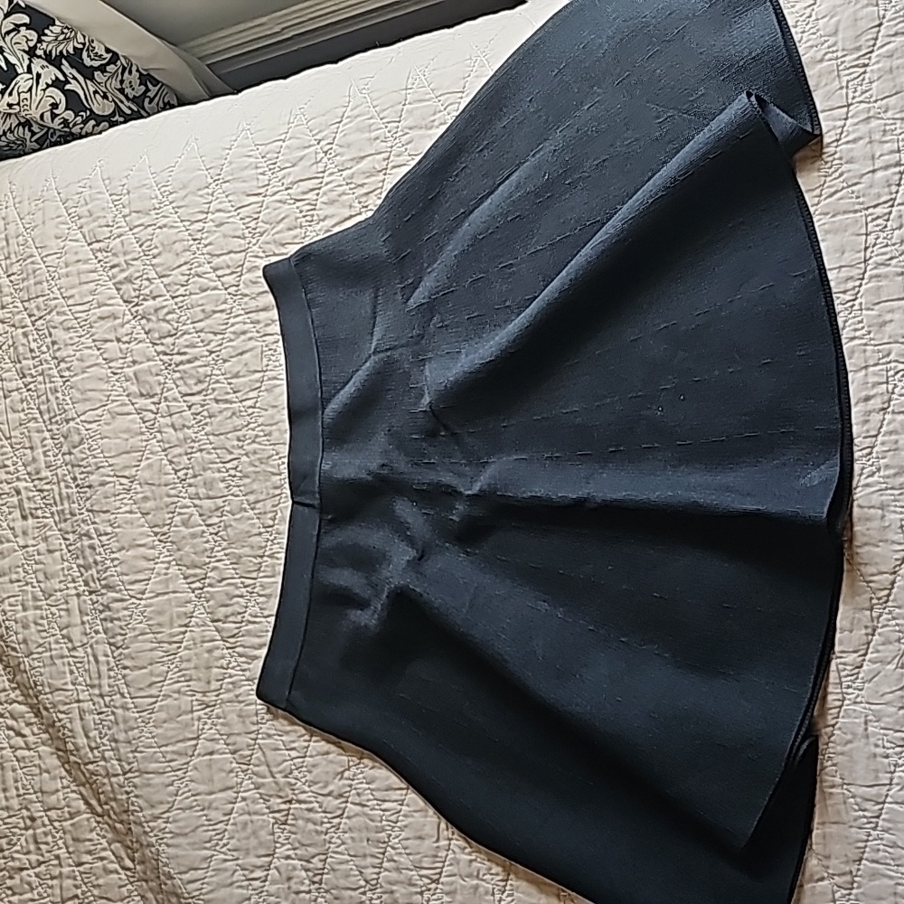 Club Monaco mini skirt black
